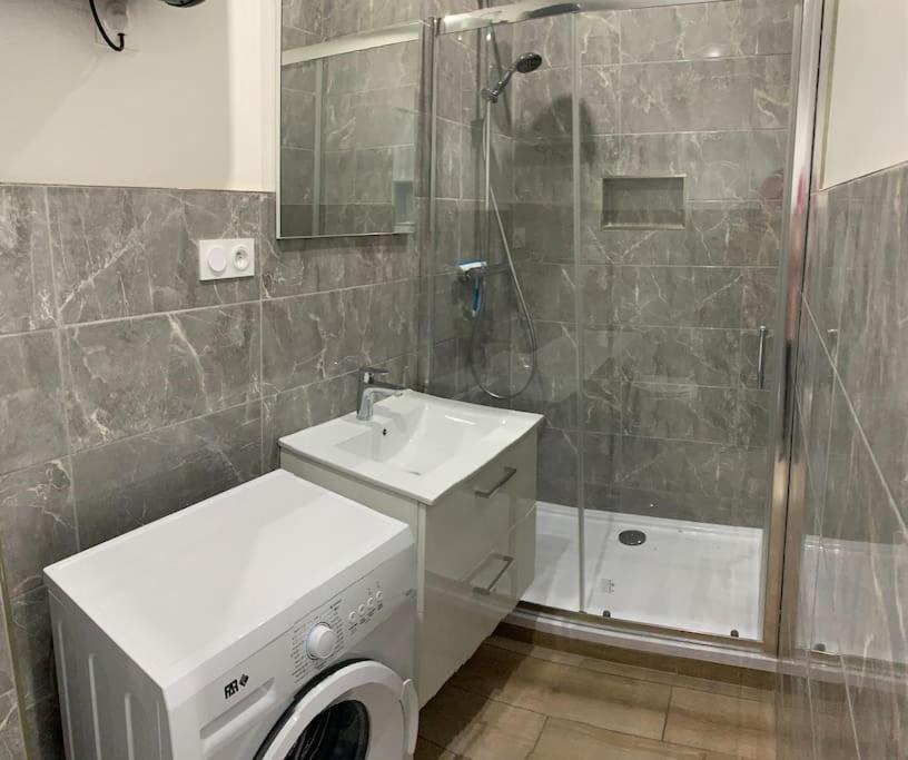 Photo of Bathroom in Varennes-le-Grand