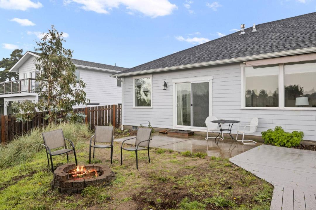 Photo of Buildings in Warrenton