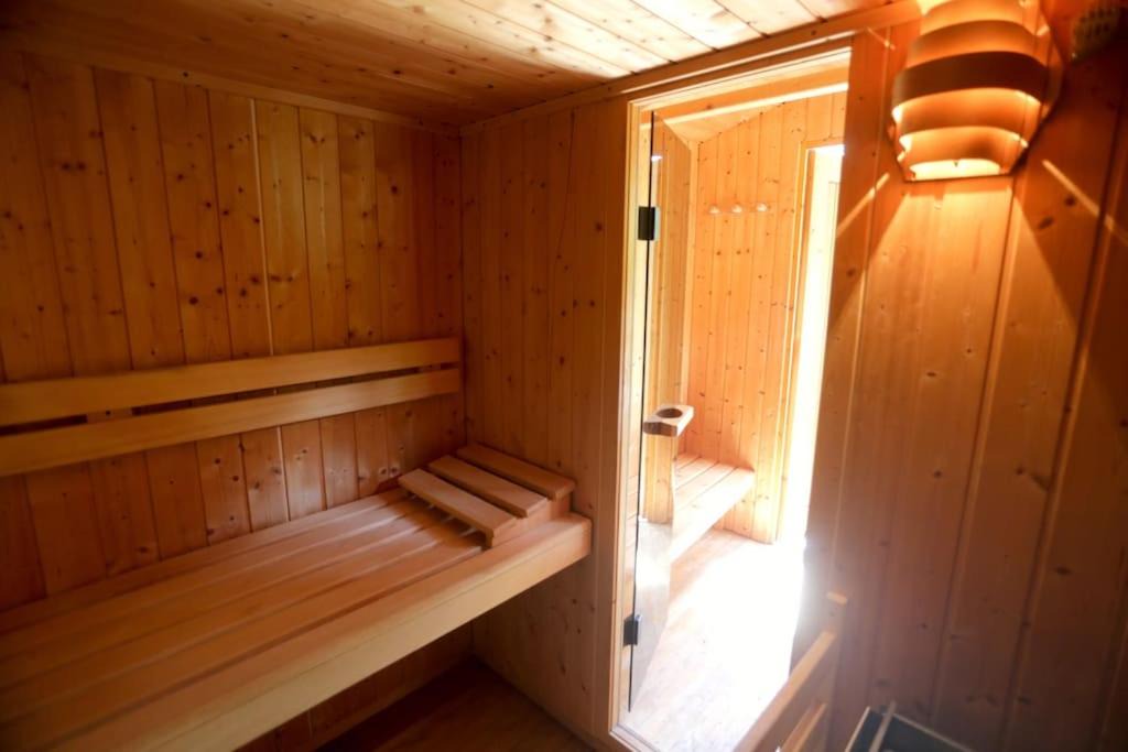 Photo of Bathroom in Condorcet