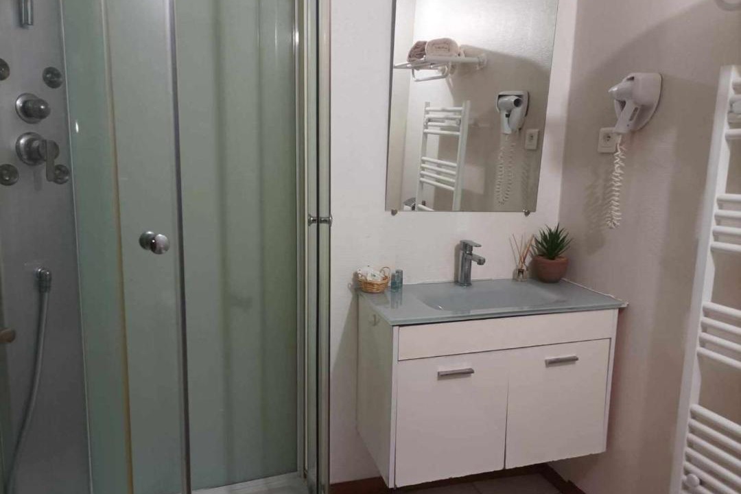 Photo of Others in Rogny-les-Sept-Ecluses