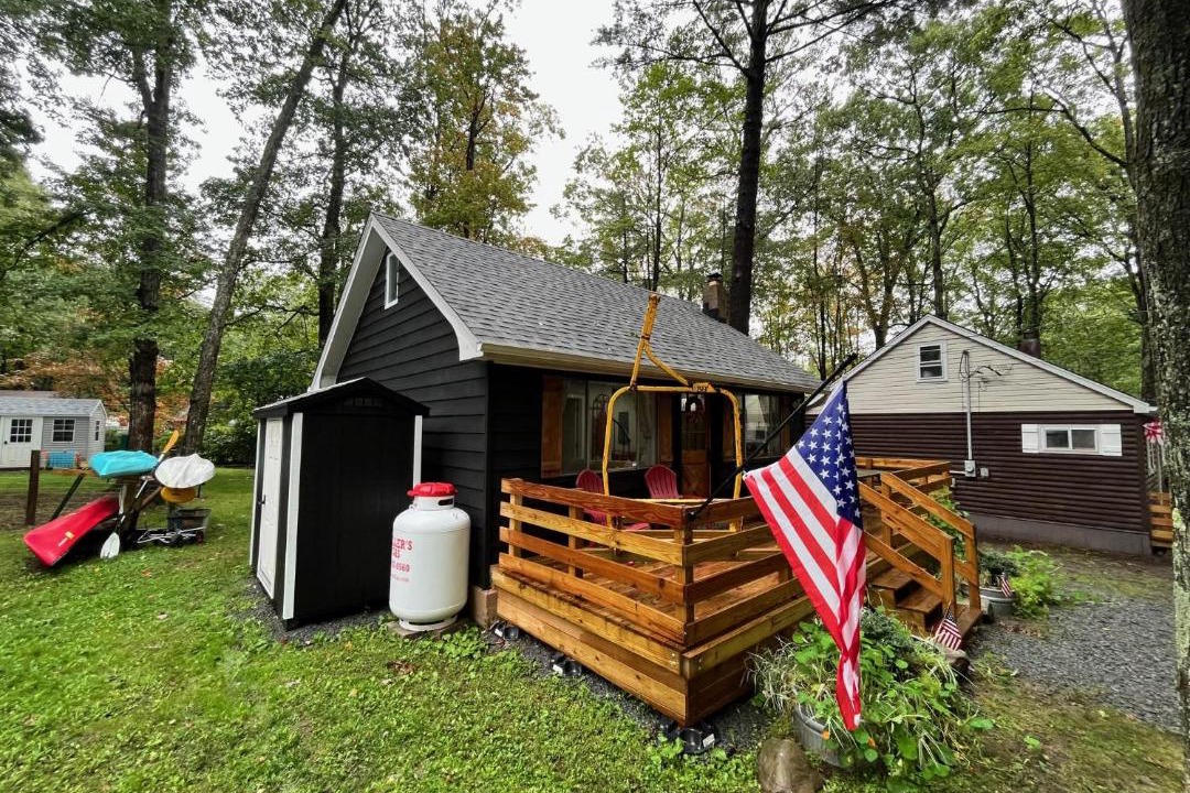 Photo of Others in Hawley