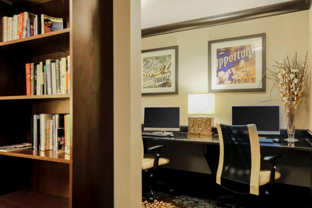 Photo of Others in Tuttle West