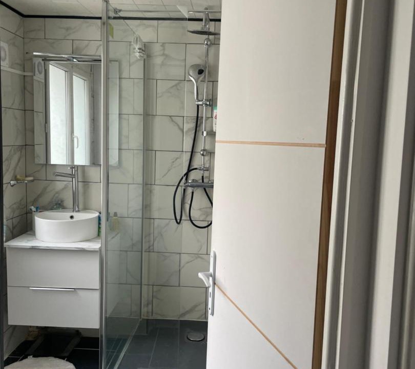 Photo of Bathroom in Calais