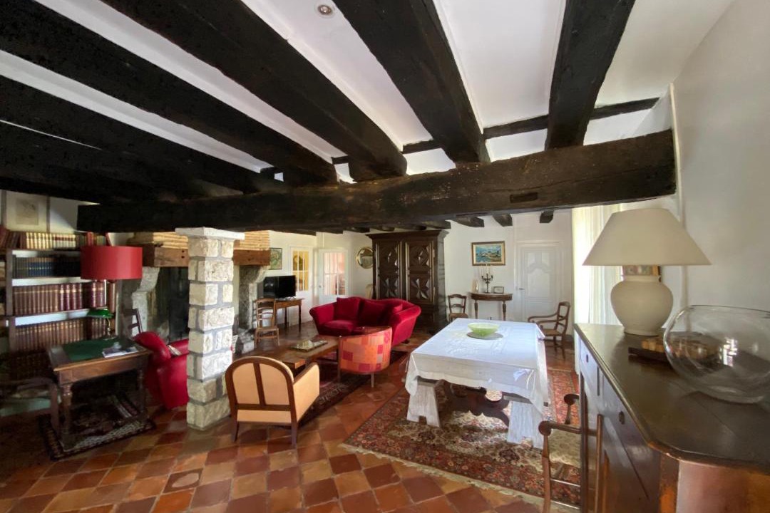 Photo of Livingroom in Leyritz-Moncassin