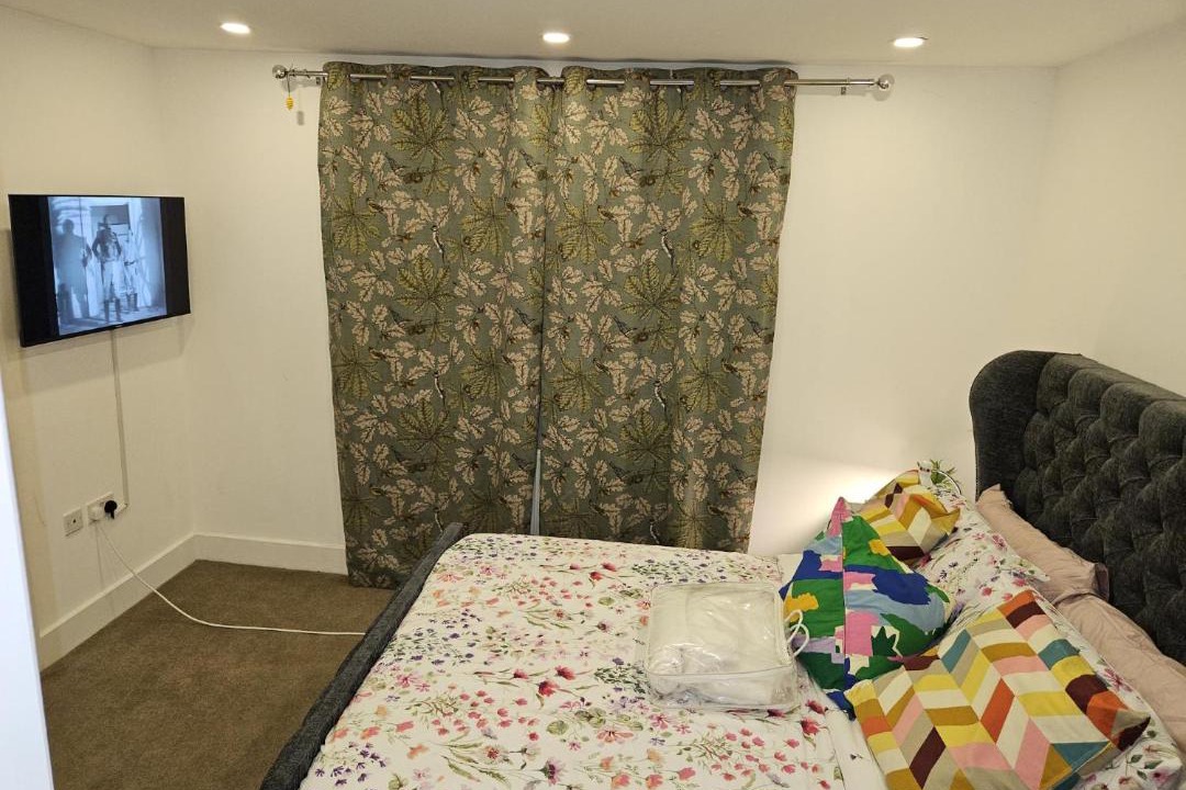 Photo of Bedroom in Kidbrooke with Hornfair