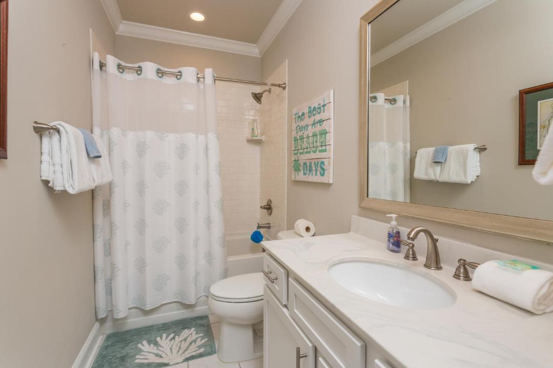 Photo of Bathroom in King City