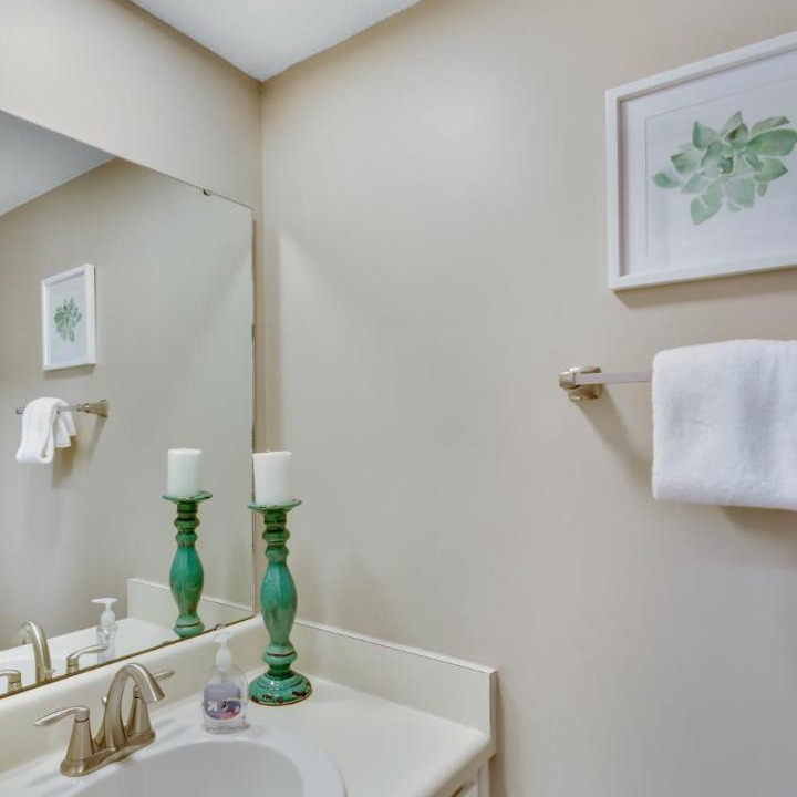 Photo of Bathroom in Saint Simons Island