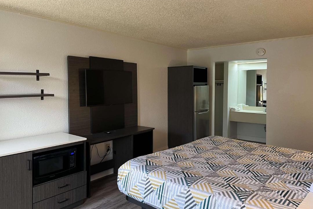 Photo of Bedroom in Perry