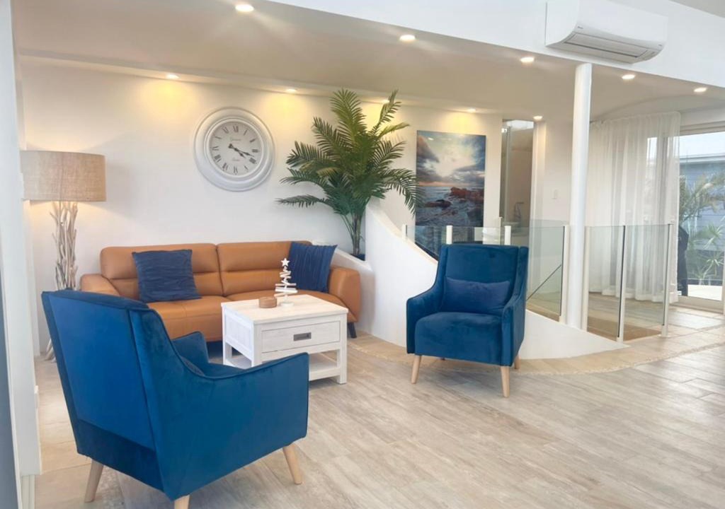 Photo of Livingroom in Old Bar