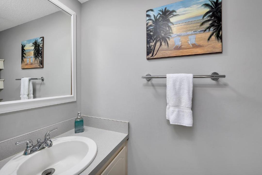Photo of Bathroom in Saint Simons Island