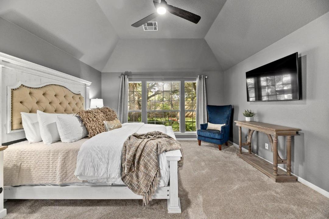Photo of Bedroom in McNeil