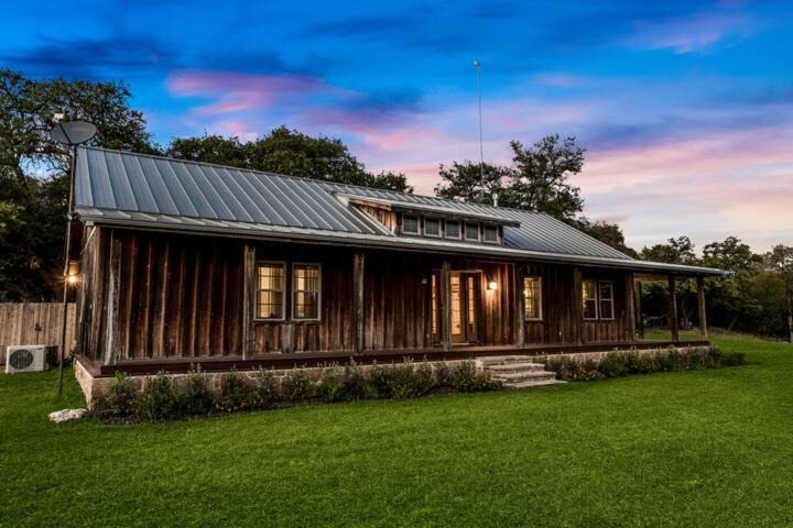 Photo of Buildings in Leander