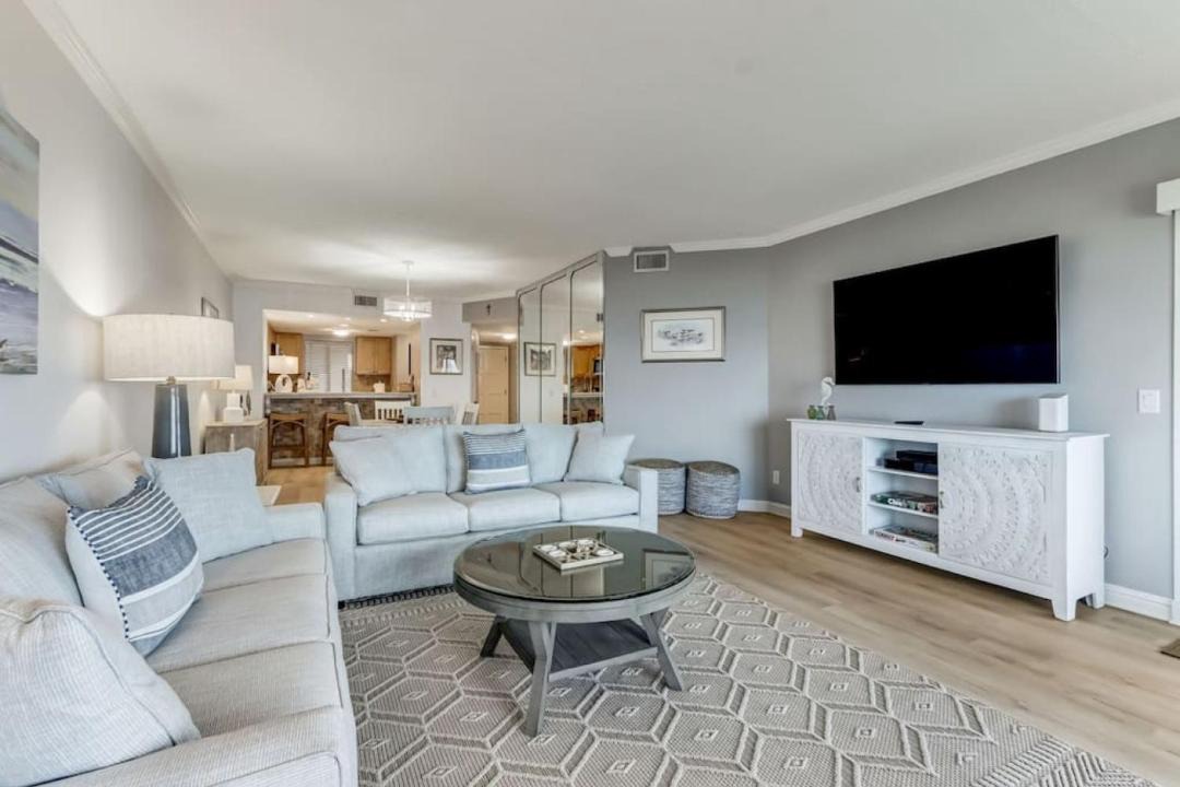 Photo of Livingroom in Fernandina Beach