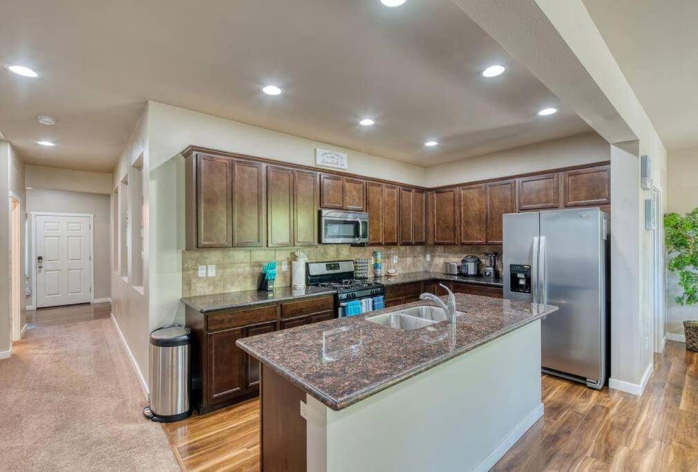 Photo of Others in Everett