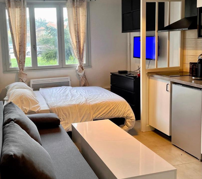 Photo of Others in Feyzin