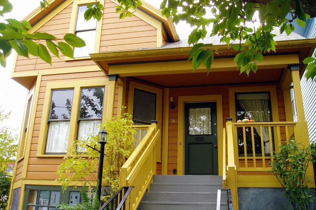 Photo of Others in Eliot