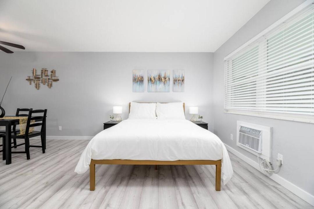 Photo of Bedroom in Wilton Manors