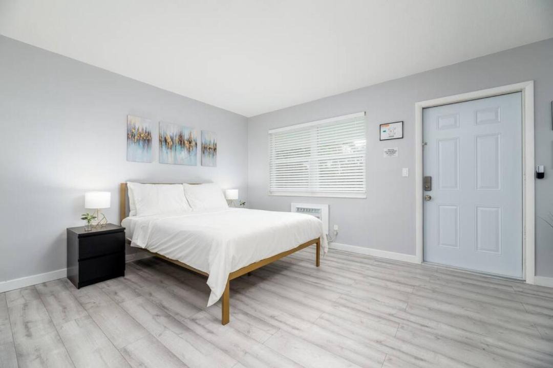 Photo of Bedroom in Wilton Manors