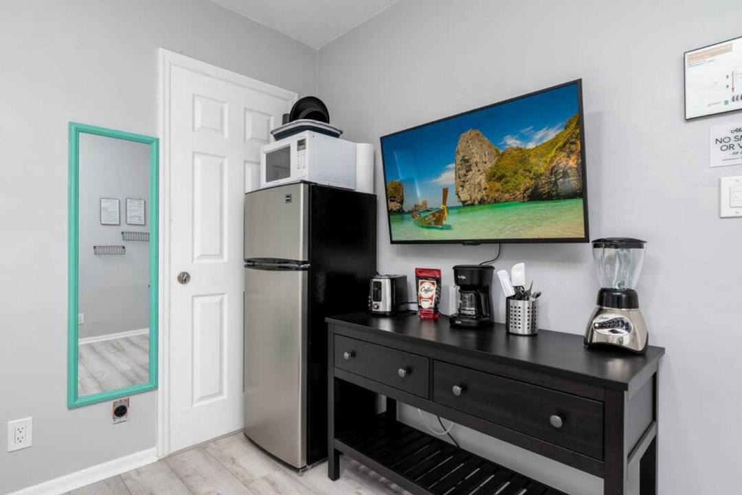 Photo of Others in Wilton Manors