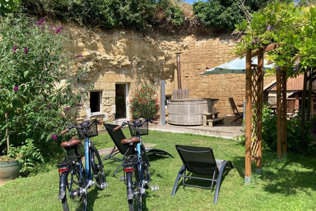 Photo of Others in Louerre