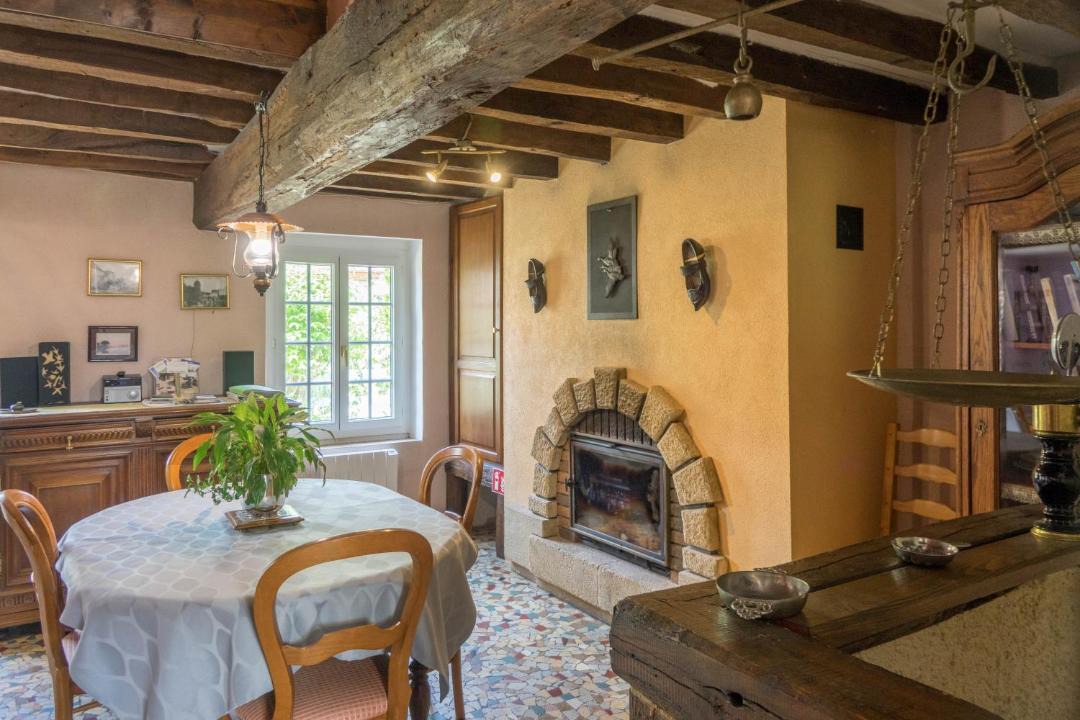 Photo of Others in Noyers