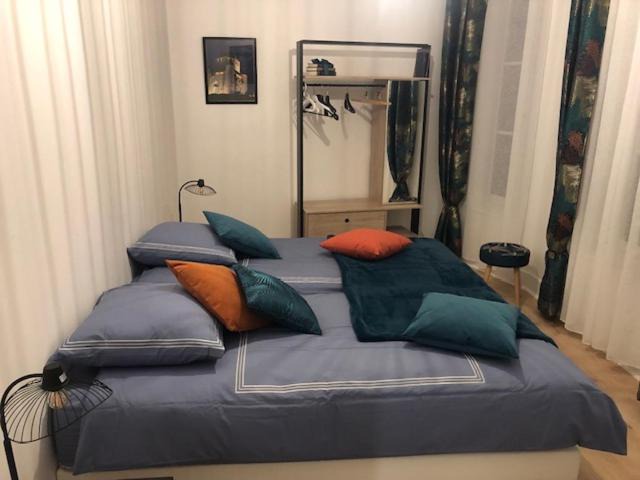 Photo of Others in Provins