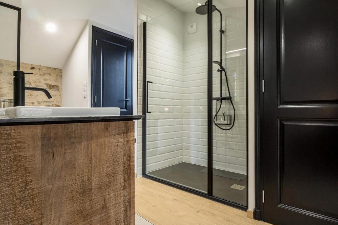 Photo of Bathroom in Chateau-Thebaud