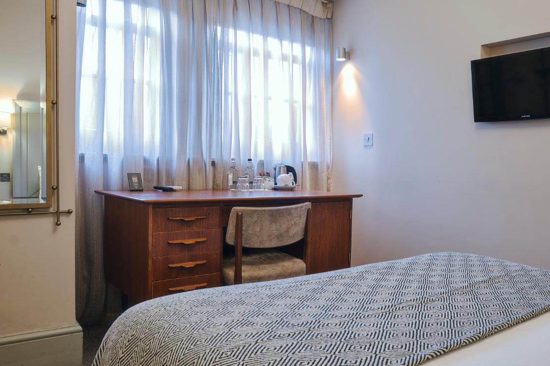 Photo of Others in Clissold