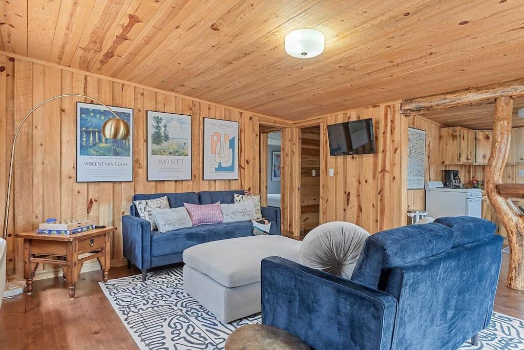 Photo of Others in Custer