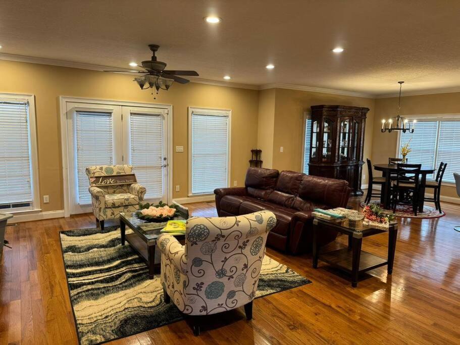 Photo of Others in Cumming