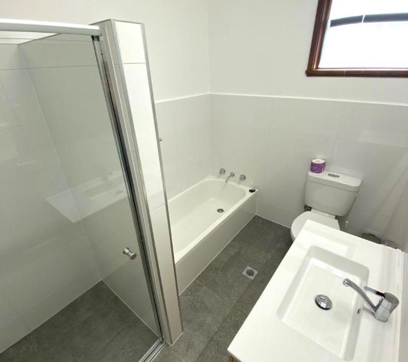 Photo of Bathroom in Parkes