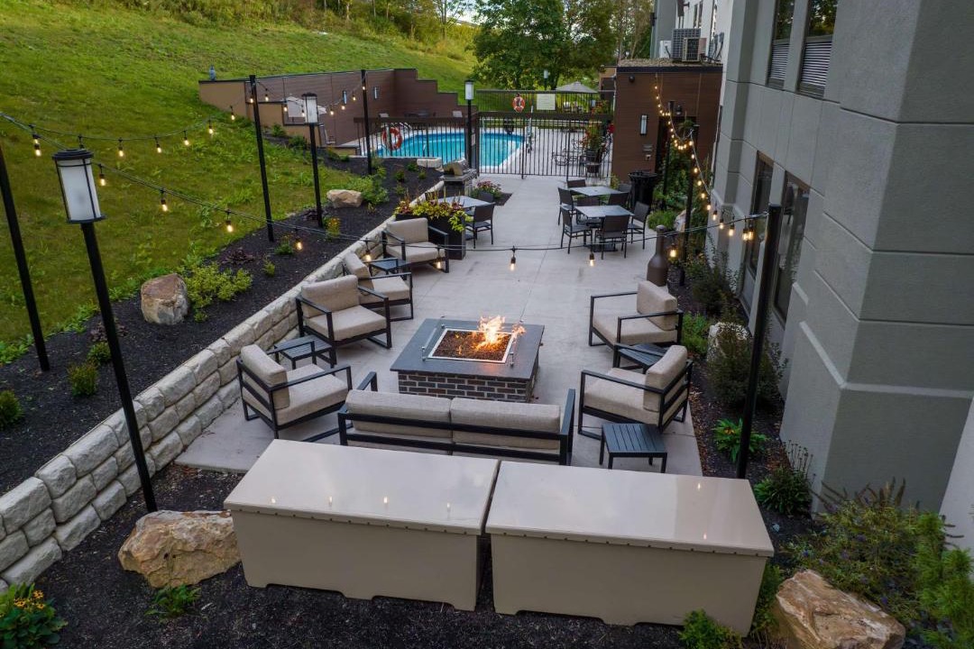 Photo of Others in Tire Hill