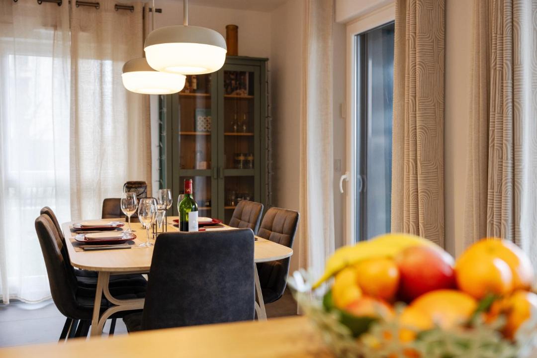 Photo of Others in Publier