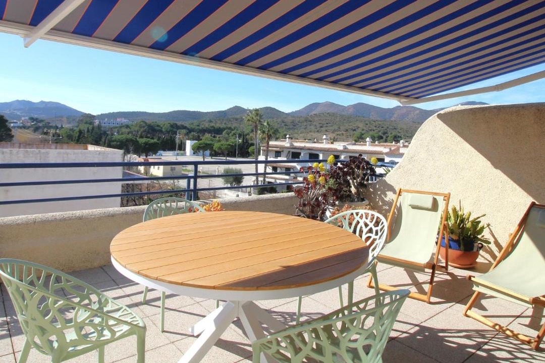 Photo of Patio Balcony in Llanca