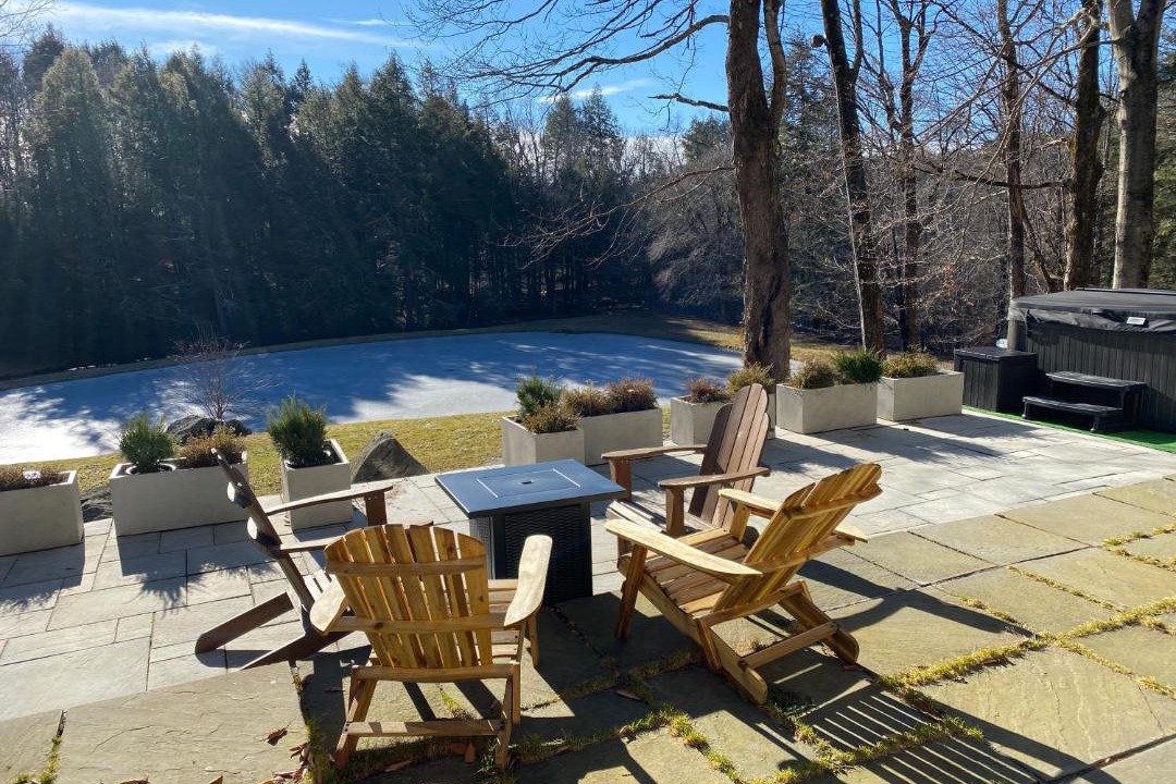 Photo of Others in Liberty