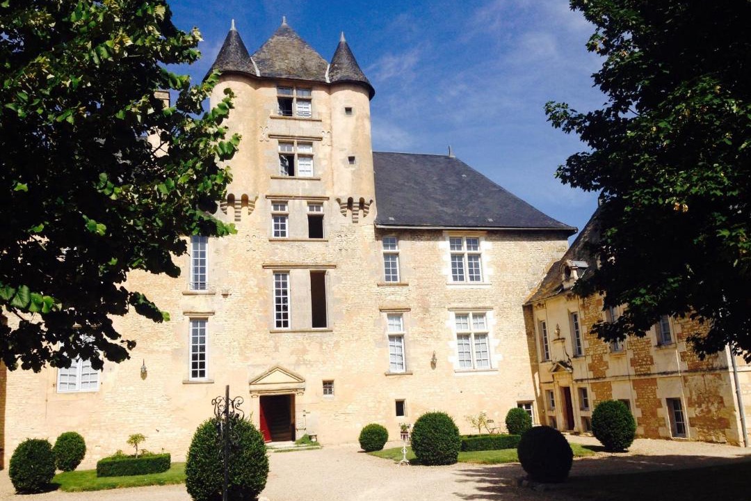 Photo of Buildings in Avanton