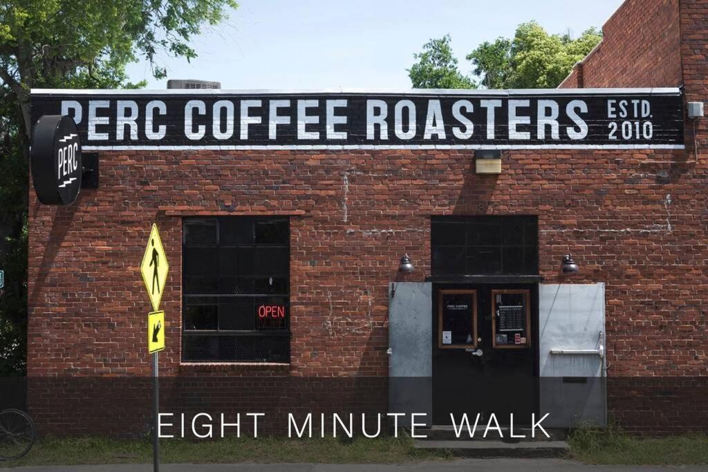 Photo of Others in Thomas Square