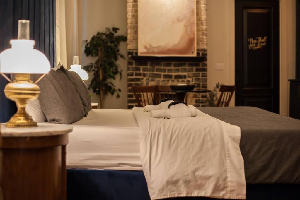 Photo of Others in Thomas Square