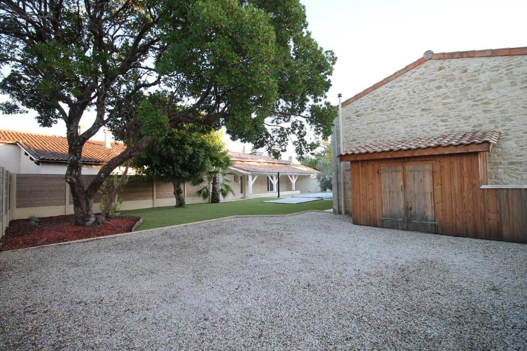 Photo of Others in Saint-Yzans-de-Medoc