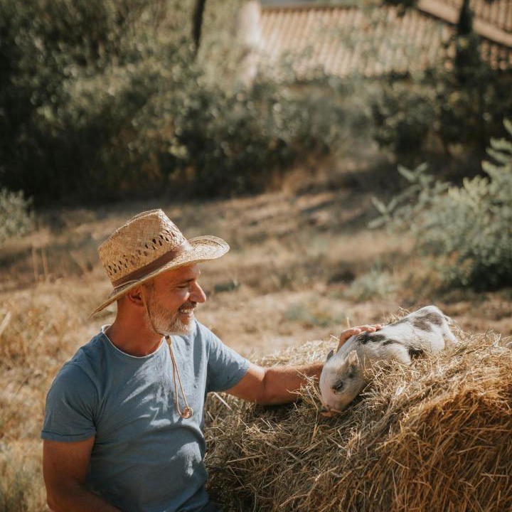 Photo of Human In Picture in Capestang
