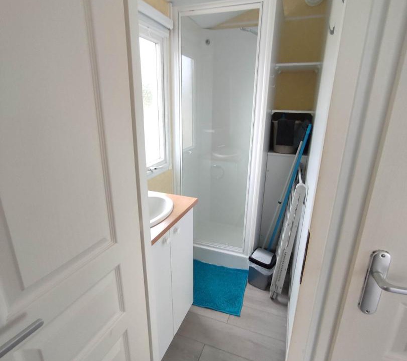 Photo of Others in Holque