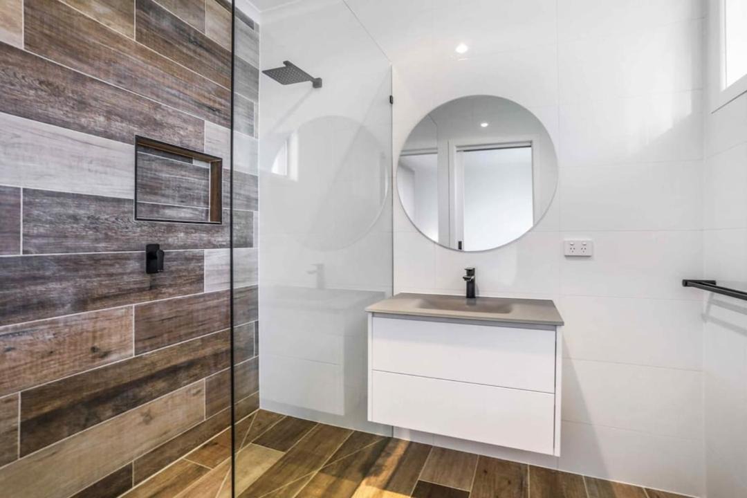 Photo of Others in Highton