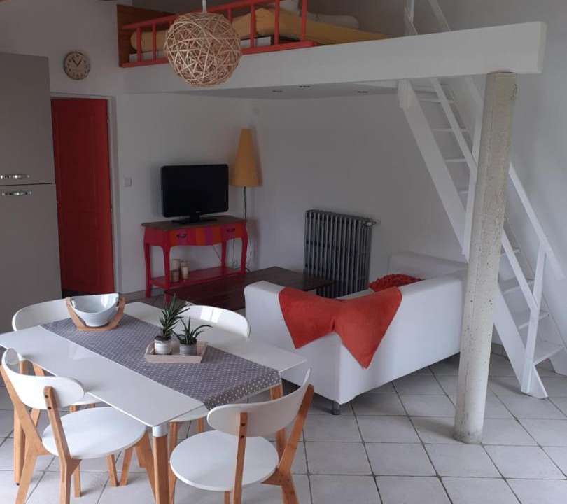 Photo of Others in Eyrans