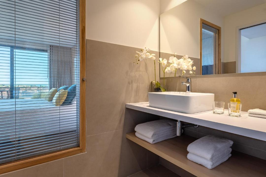 Photo of Bathroom in Port-Vendres