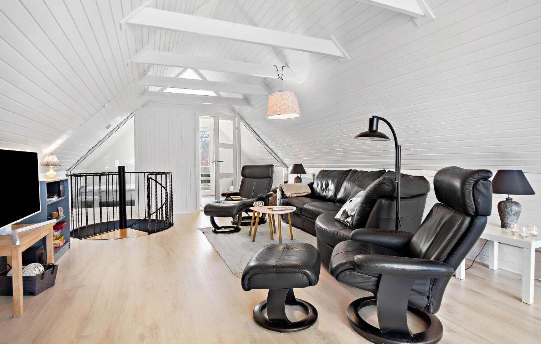 Photo of Others in Næs