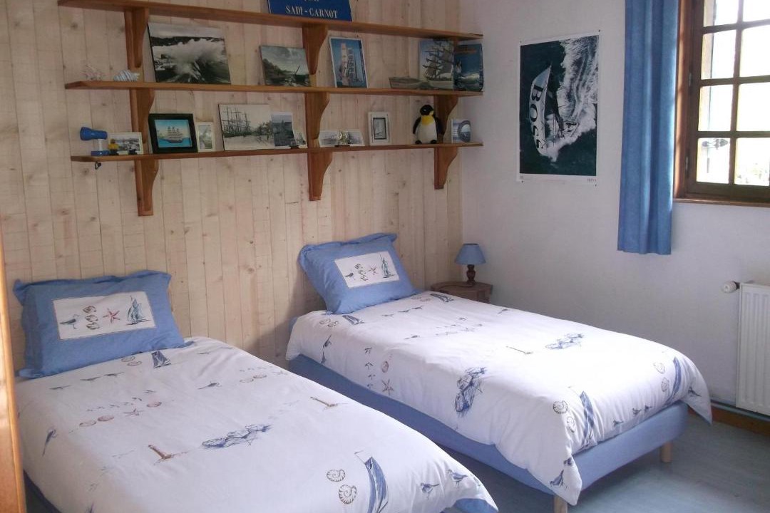 Photo of Others in Theuville-aux-Maillots