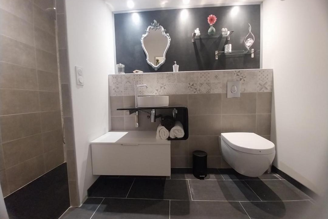 Photo of Bathroom in Aux-Aussat