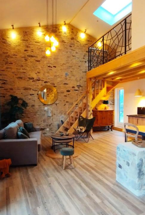 Photo of Others in Lege