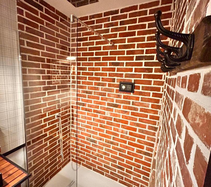 Photo of Bathroom in Woignarue