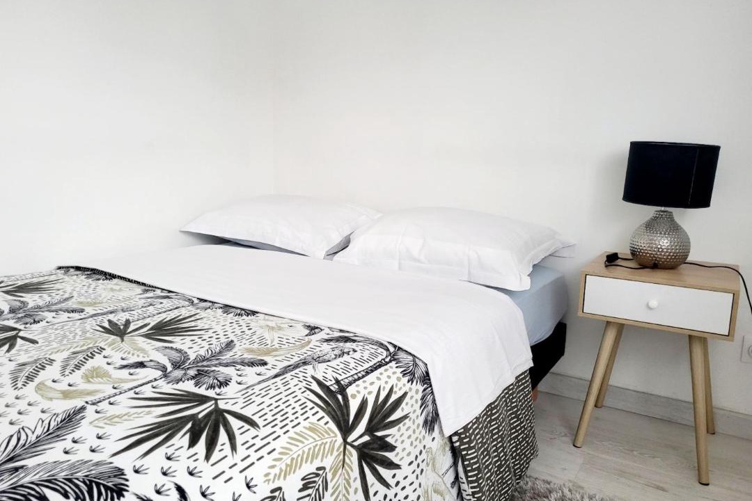 Photo of Bedroom in Morangis